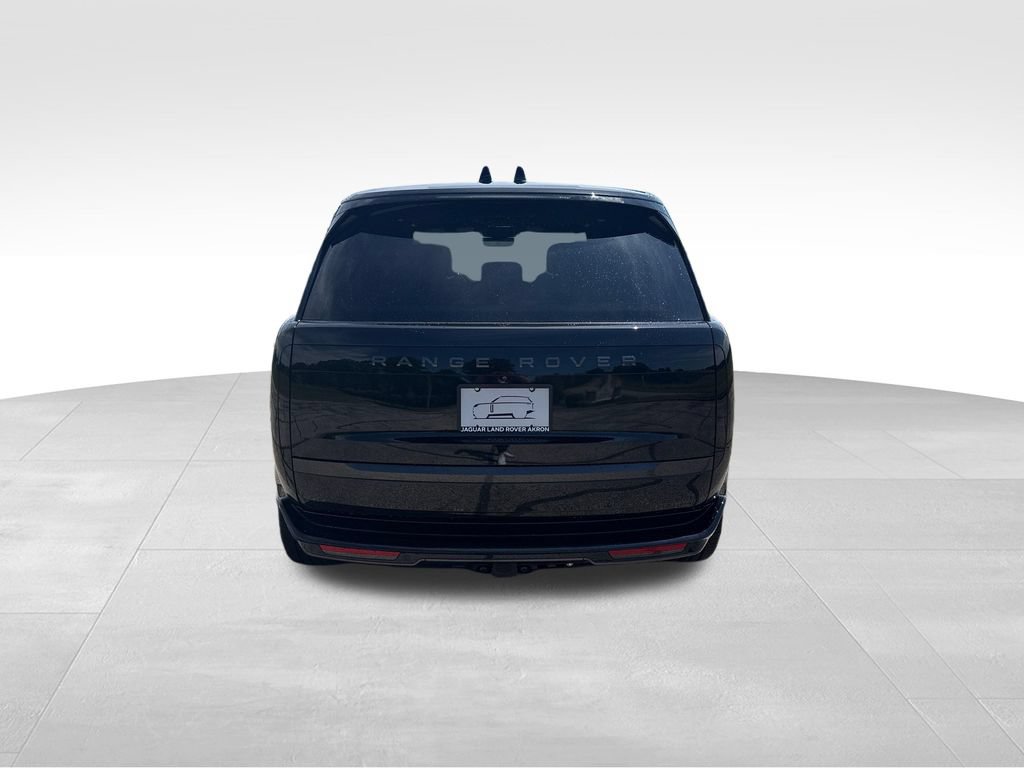 New 2026 Land Rover Range Rover Long Wheelbase SE AWD/4WD image 8
