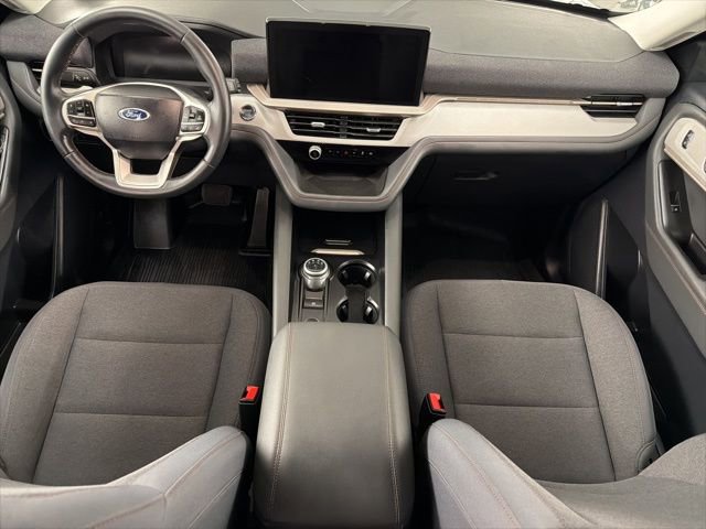 Used 2025 Ford Explorer Active image 18