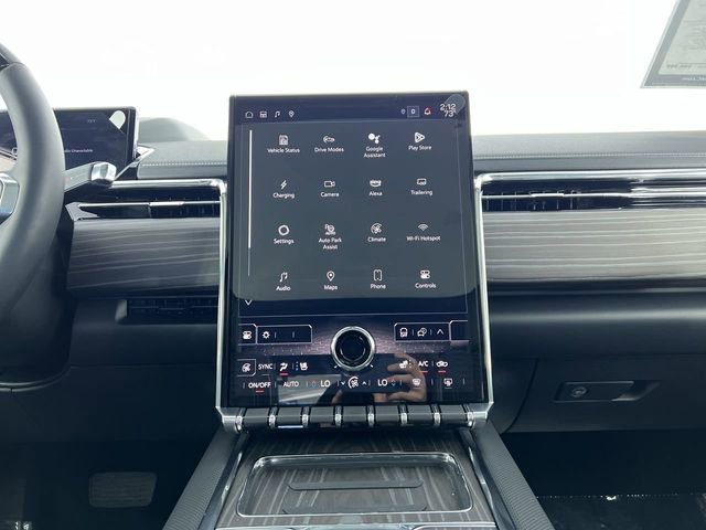 Certified 2025 GMC Sierra EV Denali image 13