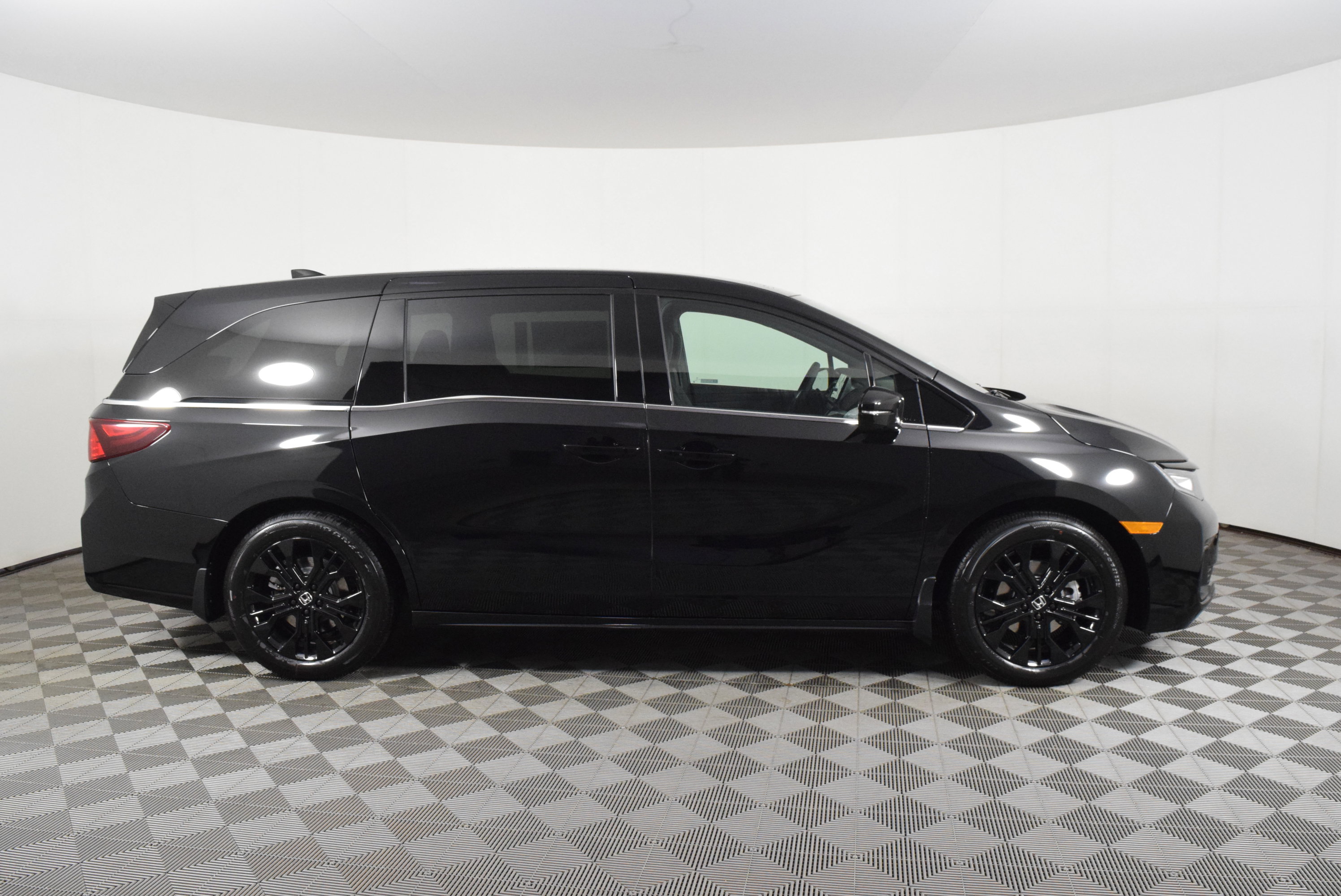 New 2026 Honda Odyssey Sport-L image 5