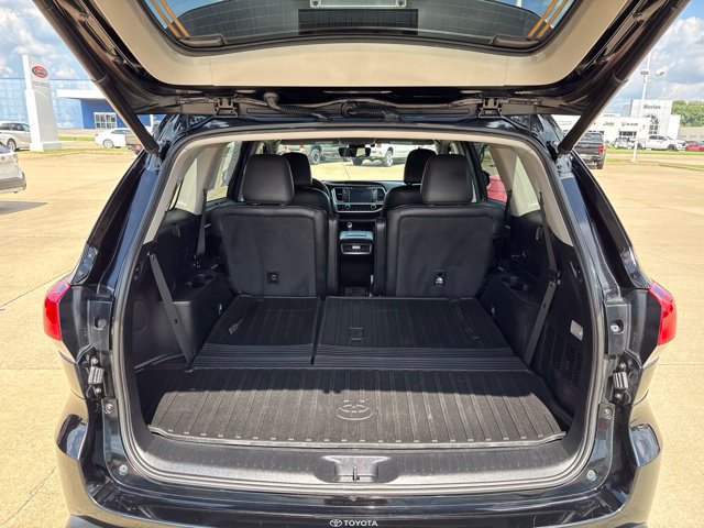 Certified 2019 Toyota Highlander Limited Platinum AWD/4WD image 15