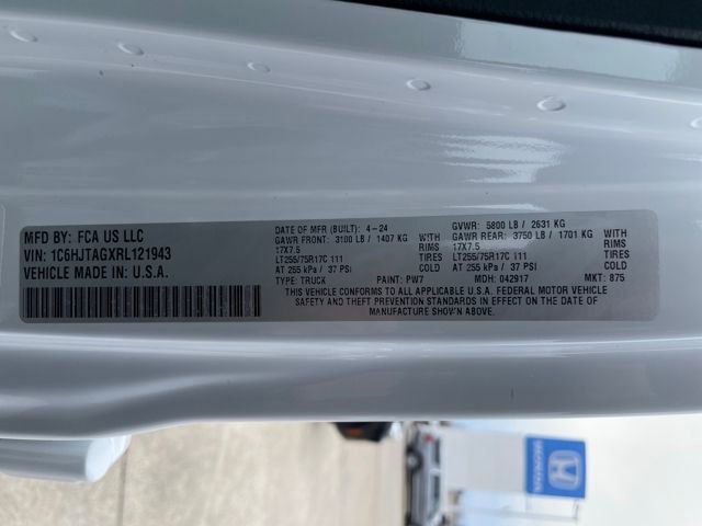 Used 2024 Jeep Gladiator Sport image 26