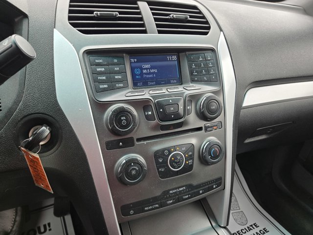 Used 2014 Ford Explorer XLT FWD image 9