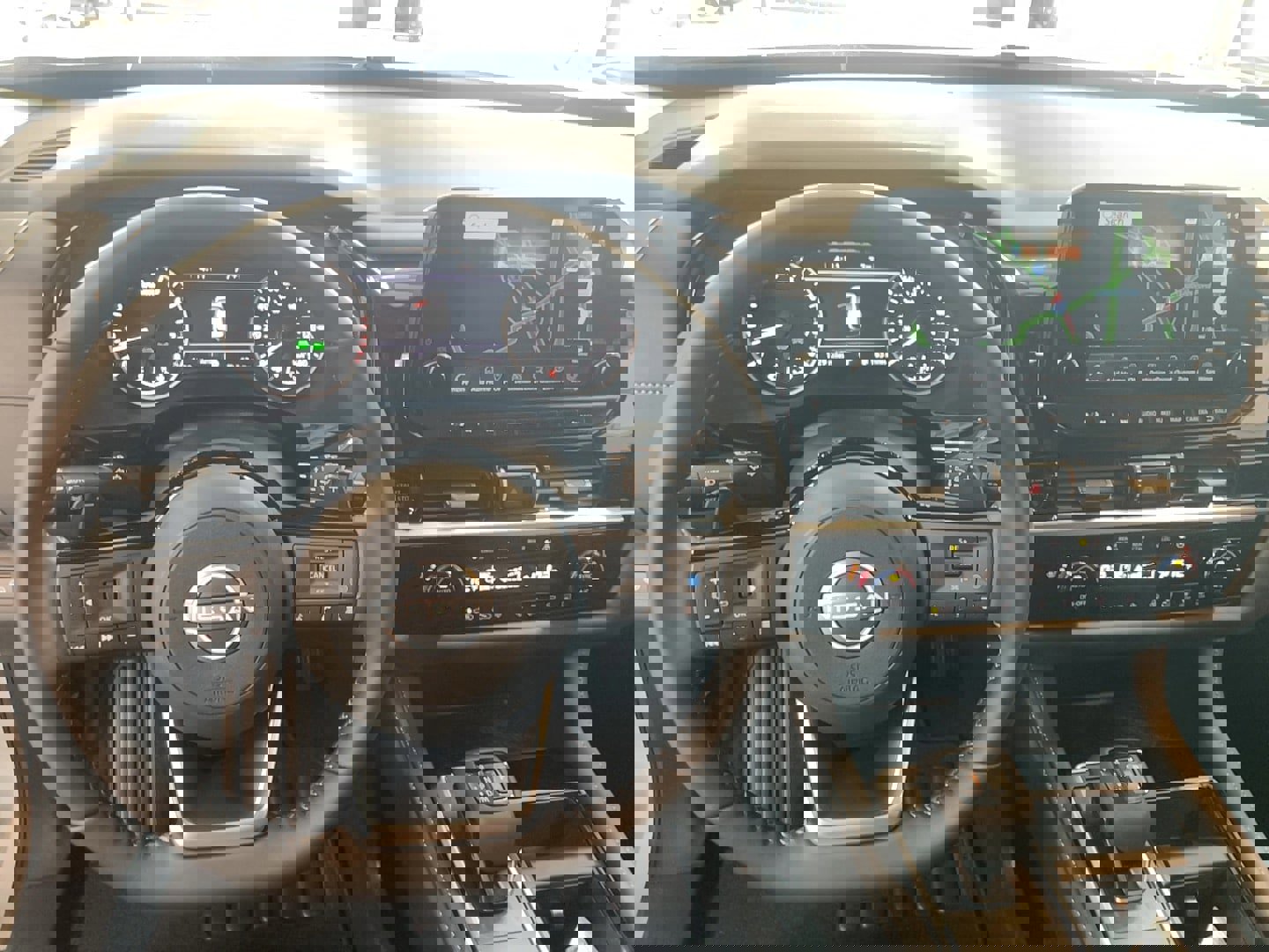 Used 2025 Nissan Pathfinder SL w/ SL Premium Package image 13