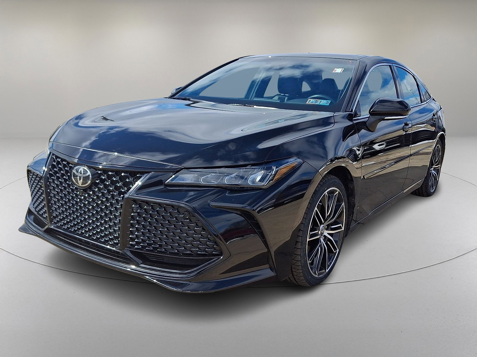 Used 2020 Toyota Avalon XSE w/ All Weather Liner Package image 4