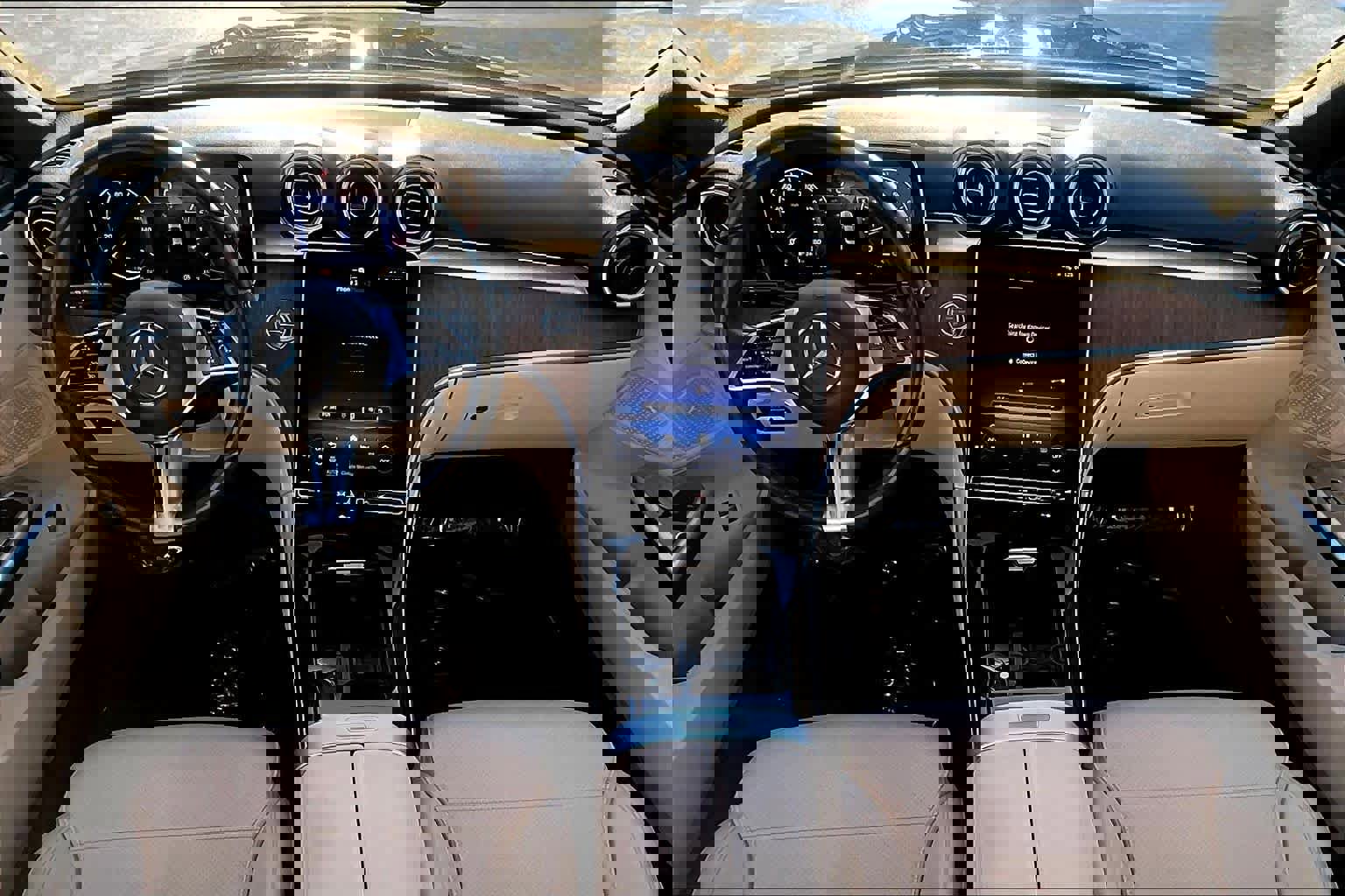 Used 2022 Mercedes-Benz C 300 4MATIC Sedan image 14