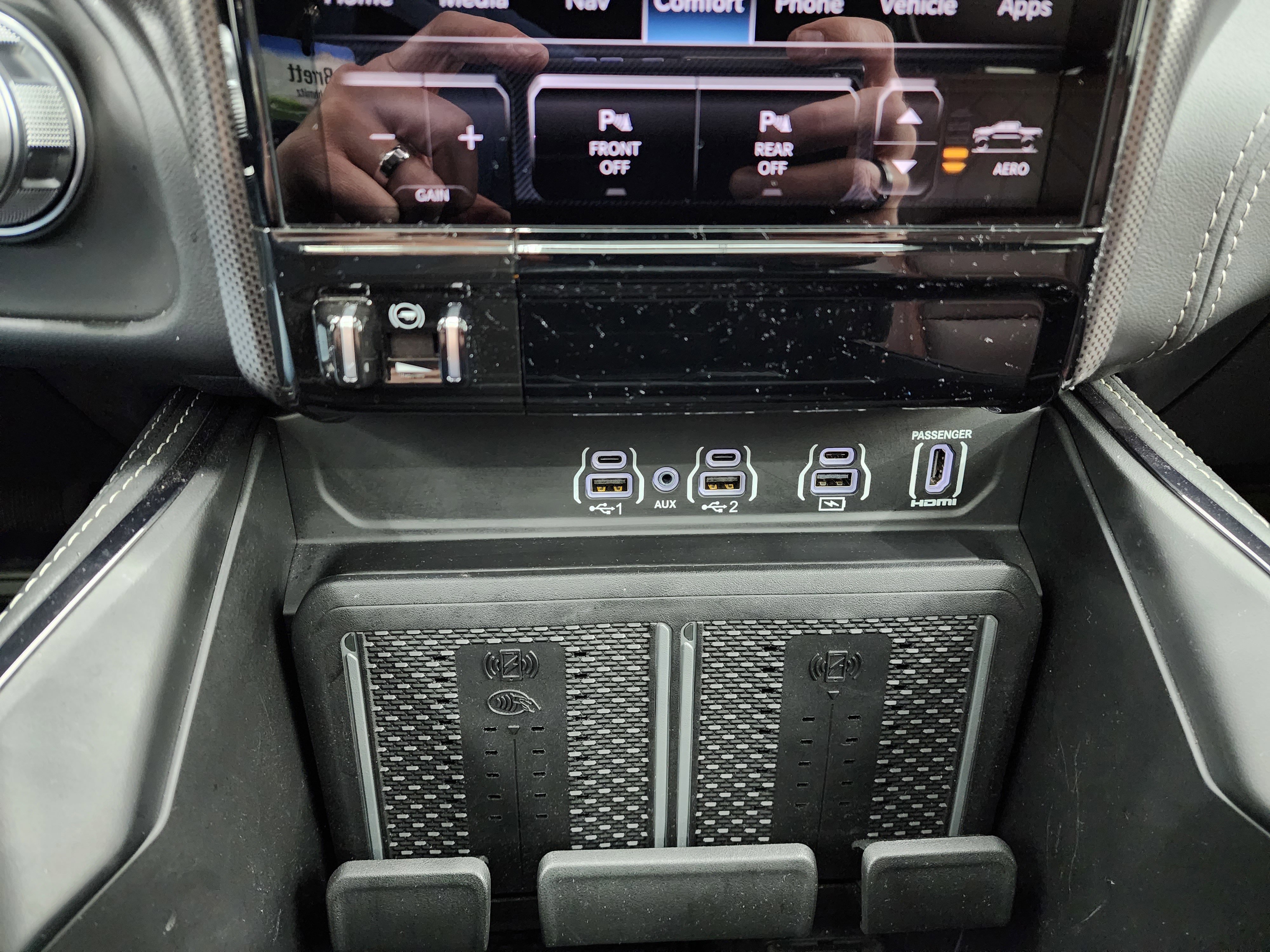 Used 2025 RAM 1500 Limited image 17