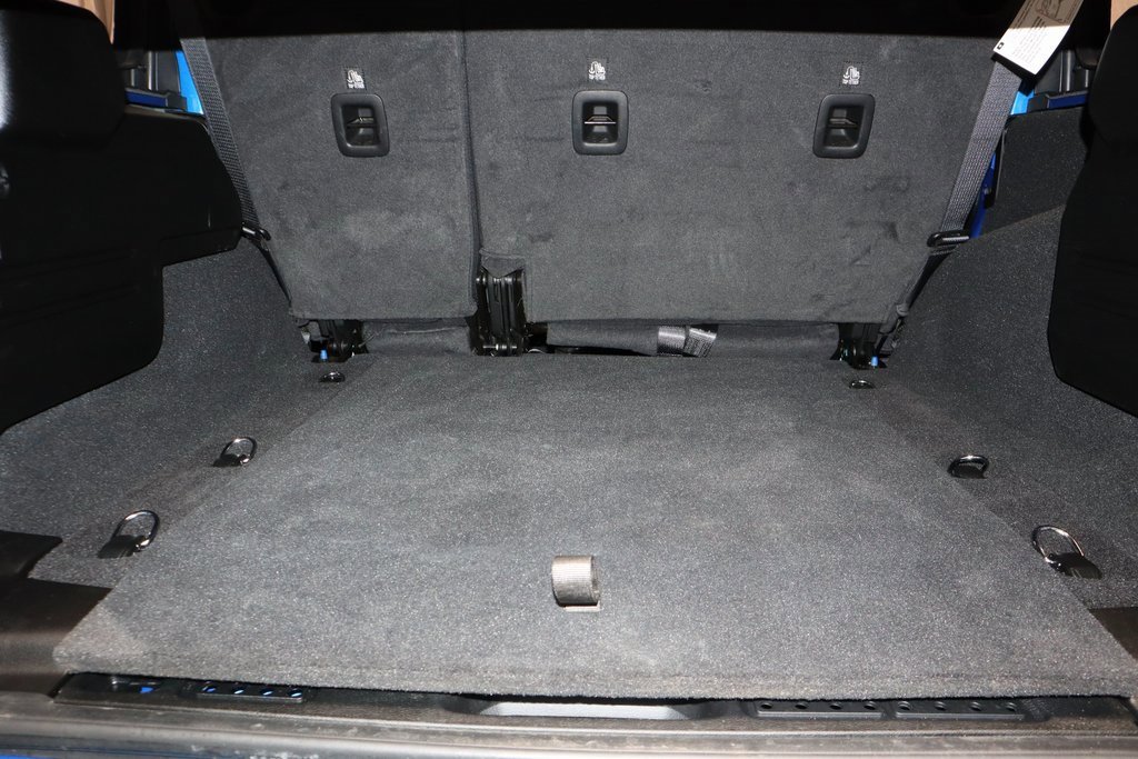 Used 2024 Jeep Wrangler Sport image 16