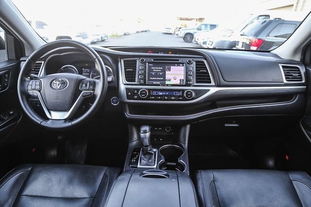 Used 2019 Toyota Highlander Limited AWD/4WD image 13