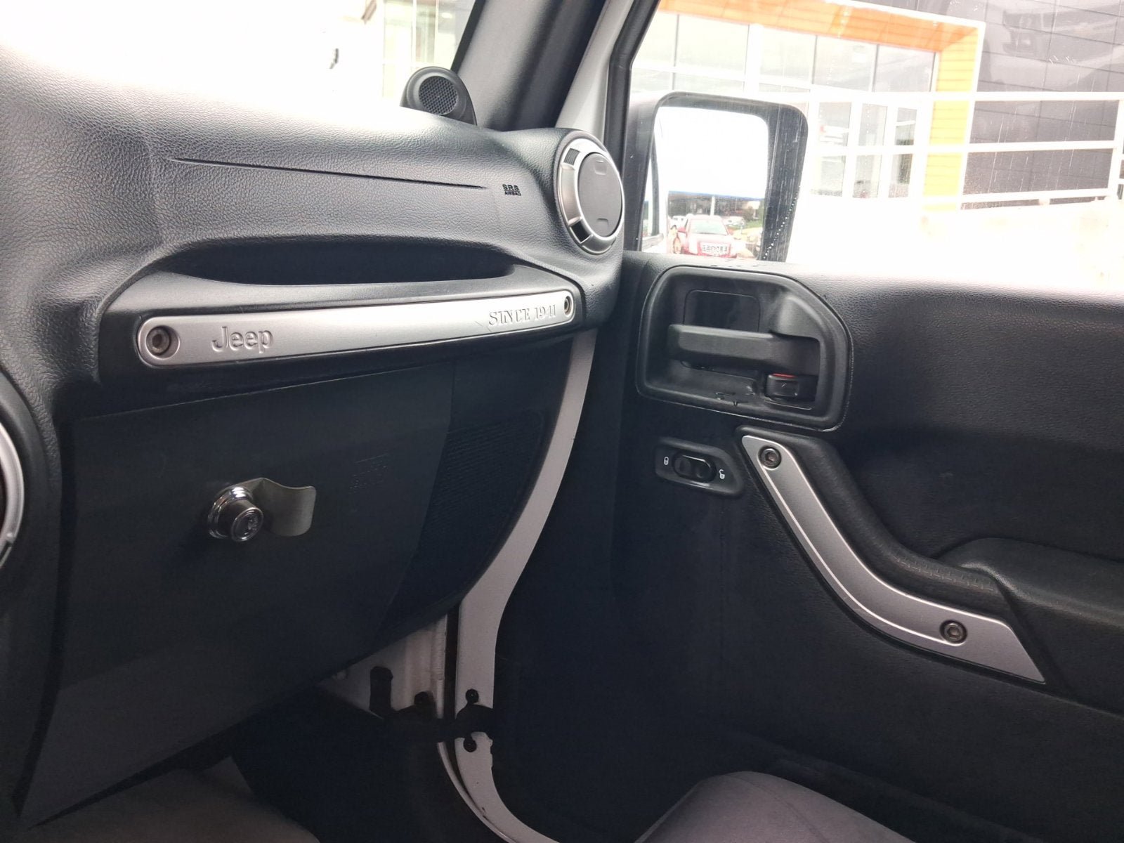 Used 2012 Jeep Wrangler Rubicon w/ Dual Top Group AWD/4WD image 22