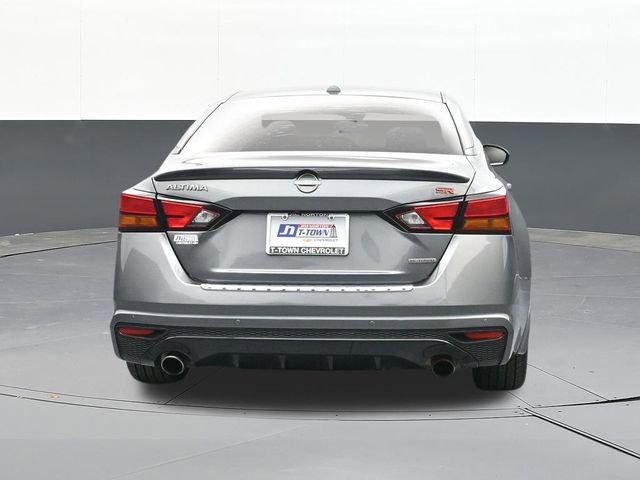 Used 2023 Nissan Altima 2.0 SR FWD image 12