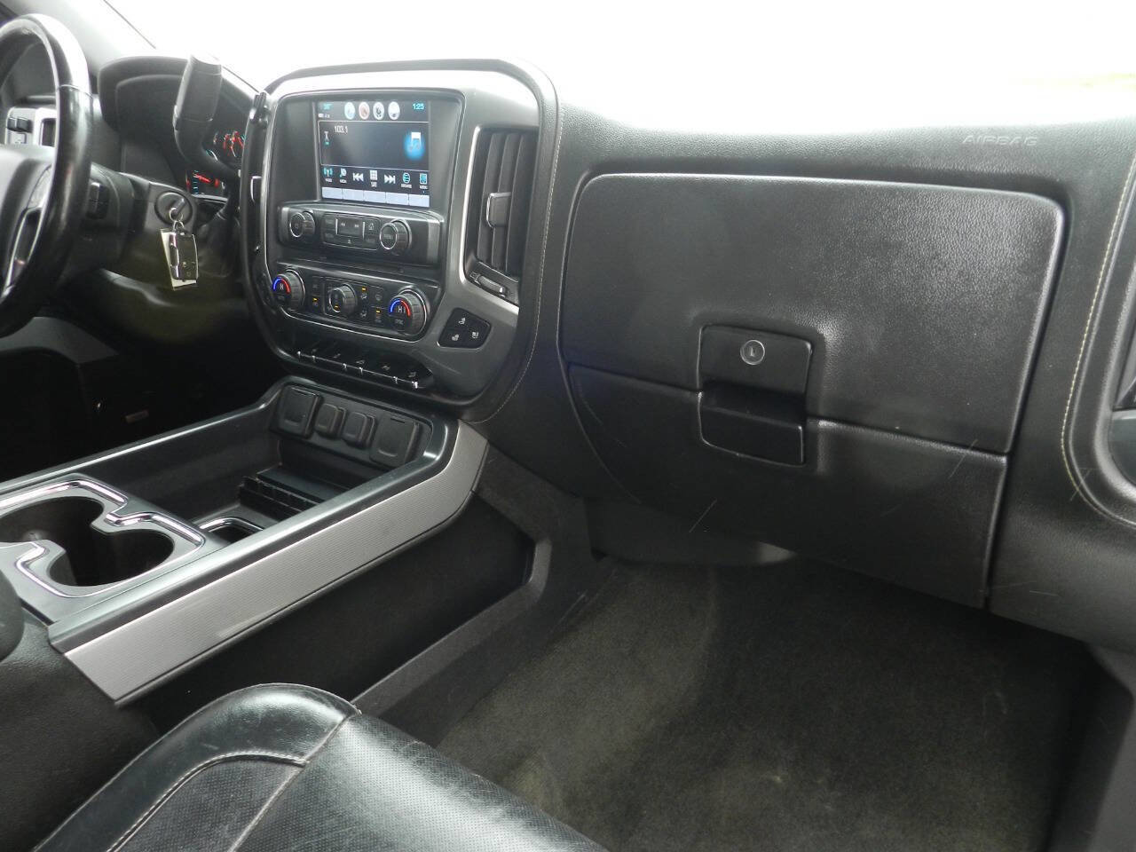 Used 2017 Chevrolet Silverado 1500 LTZ Z71 w/ LTZ Plus Package image 13