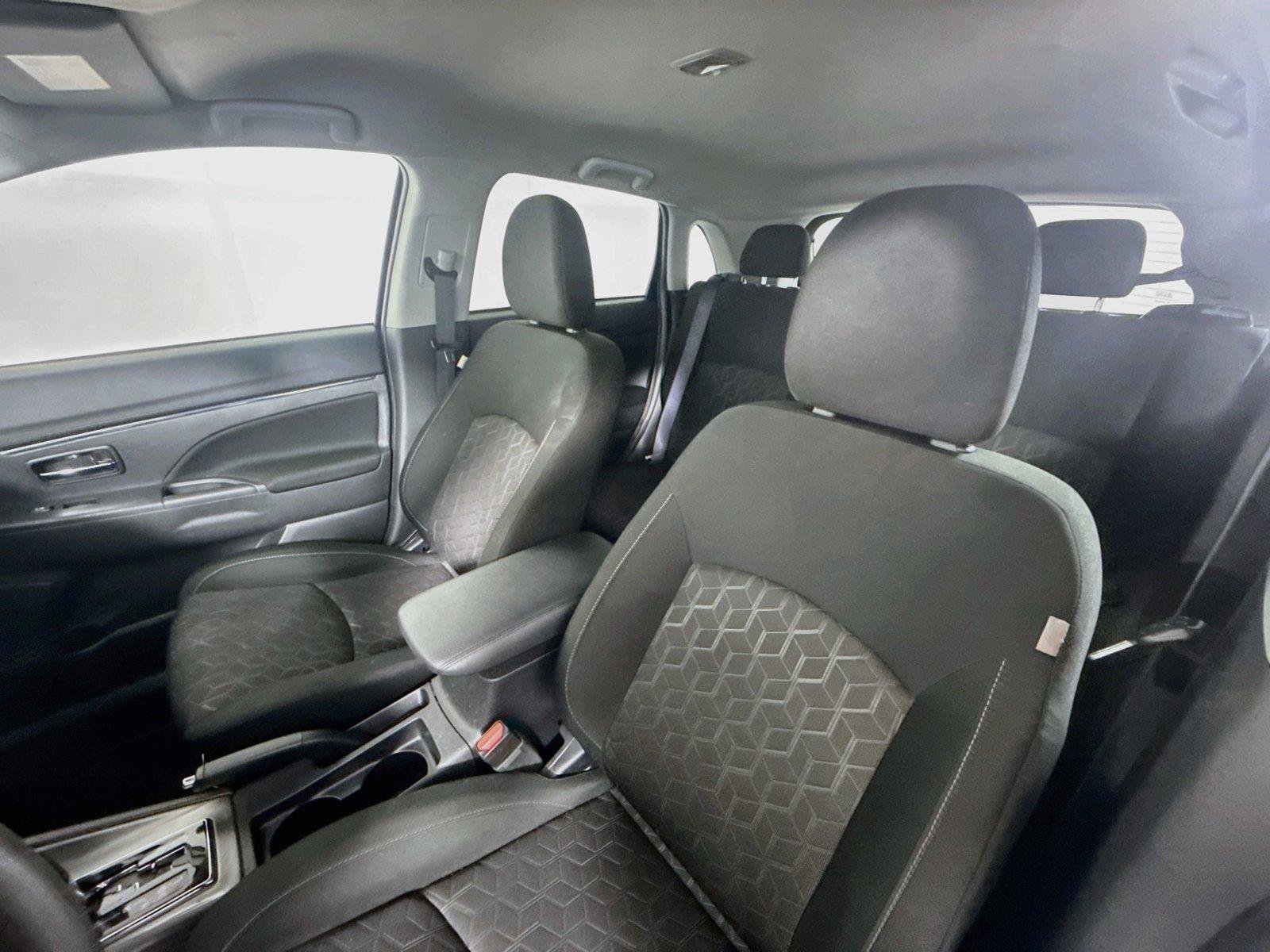 Used 2026 Mitsubishi Outlander Sport AWD image 11