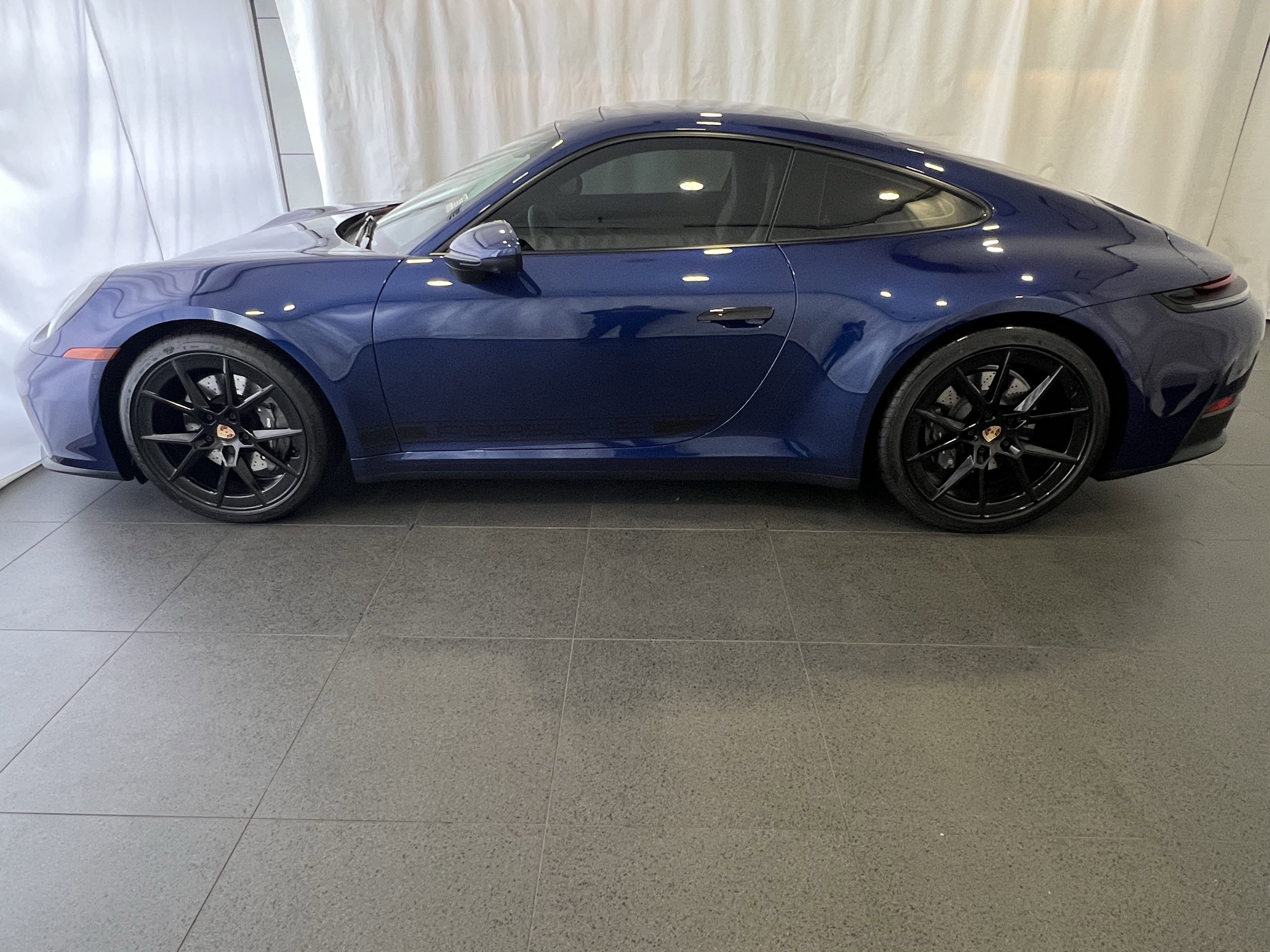 Certified 2025 Porsche 911 Carrera image 2