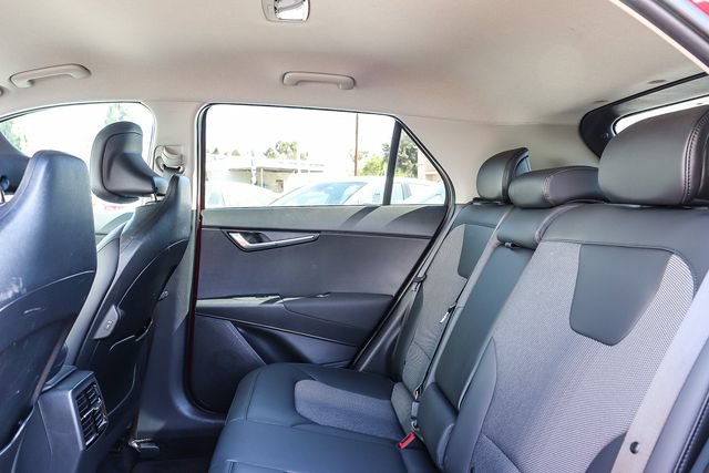 Used 2025 Kia Niro EX FWD image 19