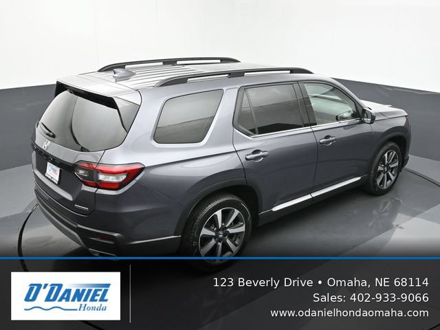 Used 2024 Honda Pilot Touring image 18