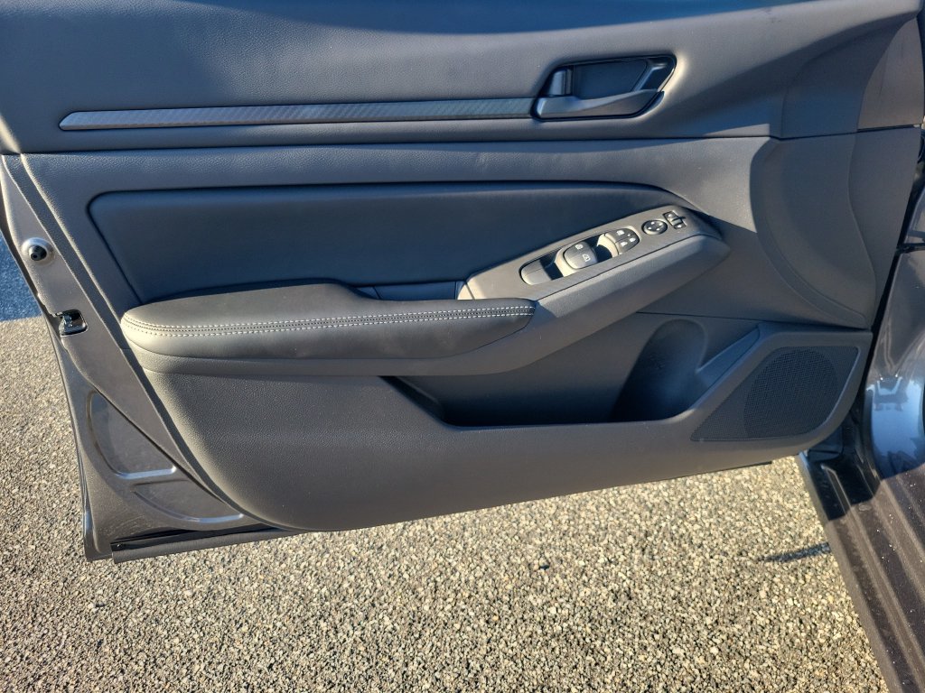 New 2026 Nissan Altima 2.5 SV FWD image 12