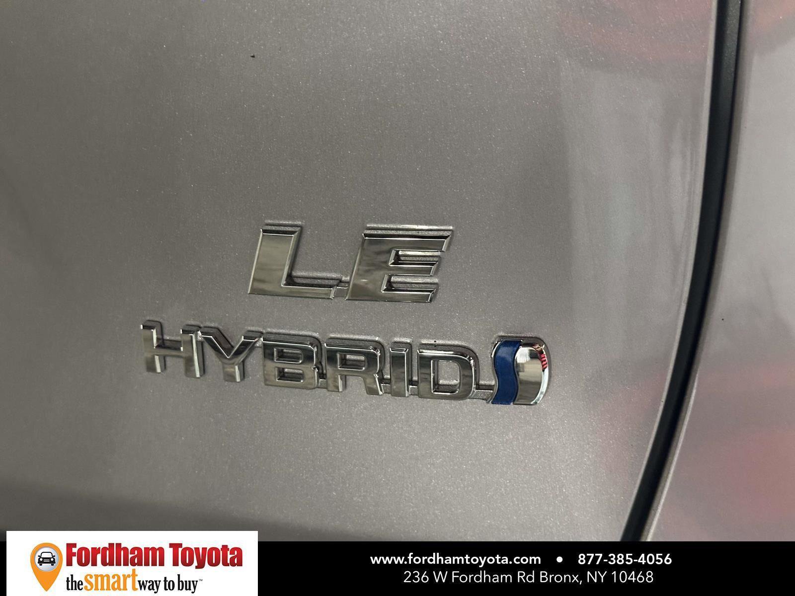 Used 2022 Toyota RAV4 LE AWD/4WD image 13