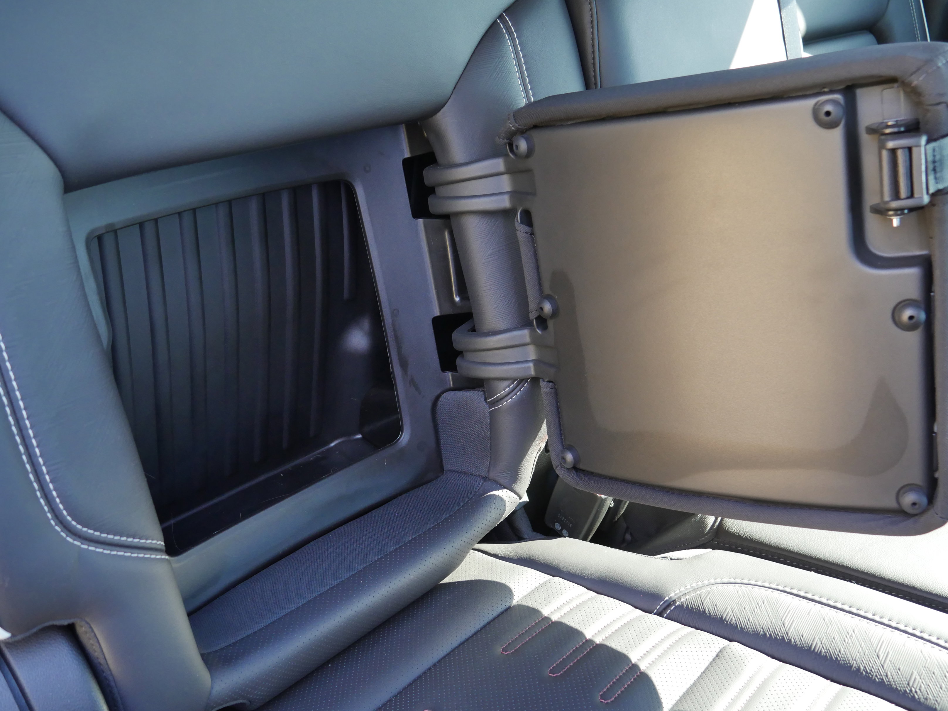 Used 2022 GMC Sierra 1500 AT4X image 36