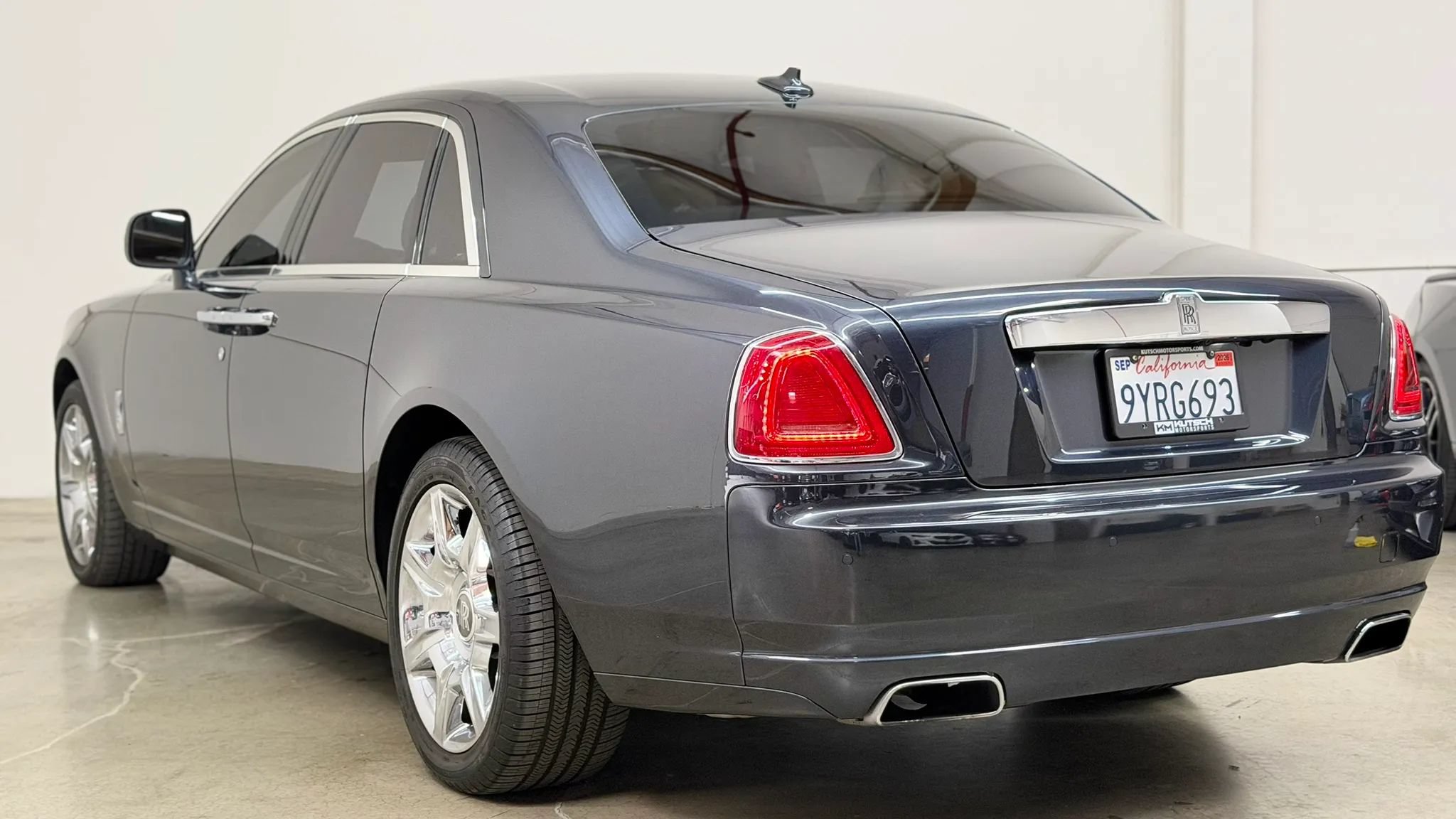 Used 2011 Rolls-Royce Ghost RWD image 7