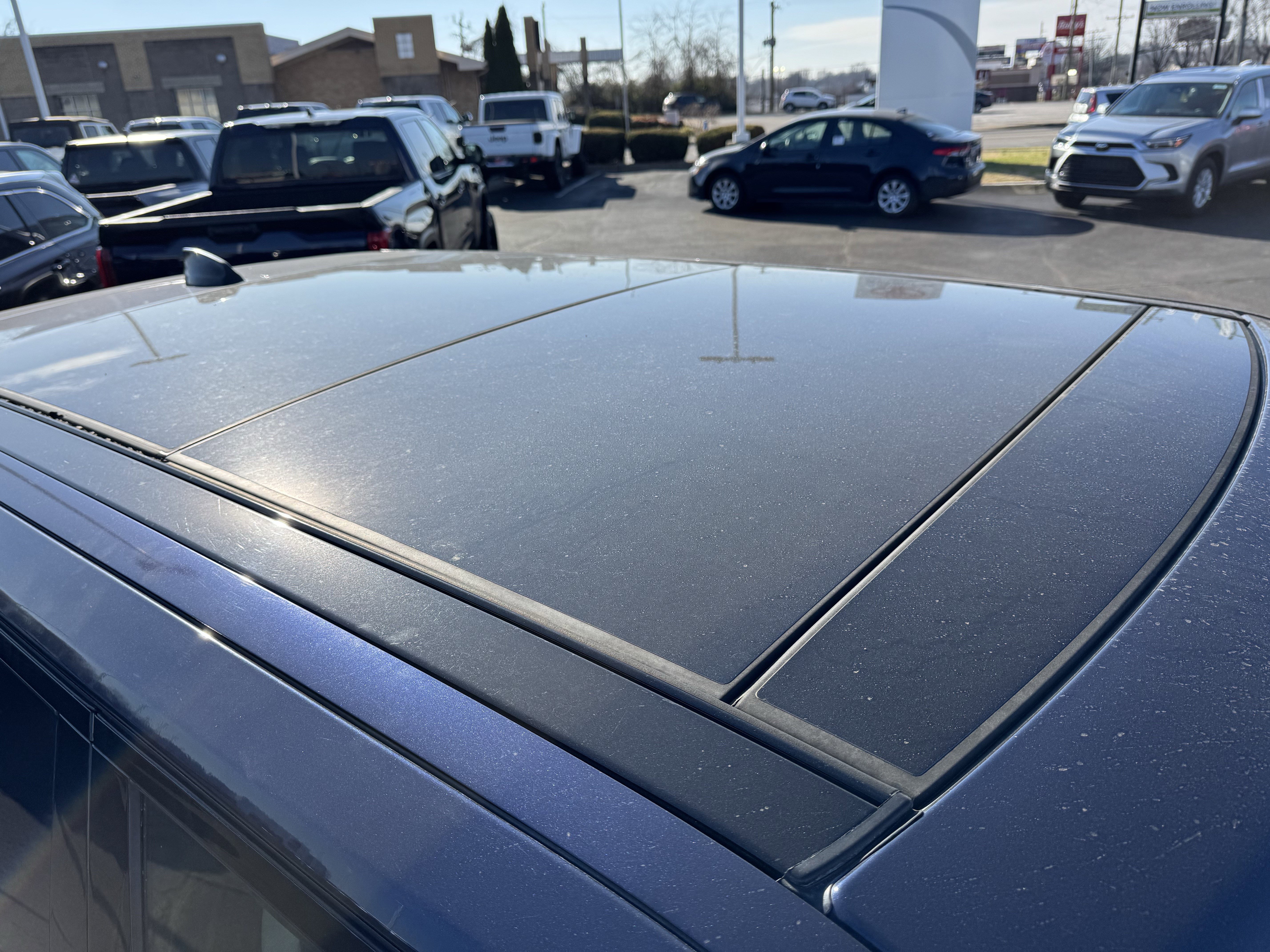 Used 2017 Land Rover Range Rover Autobiography image 18