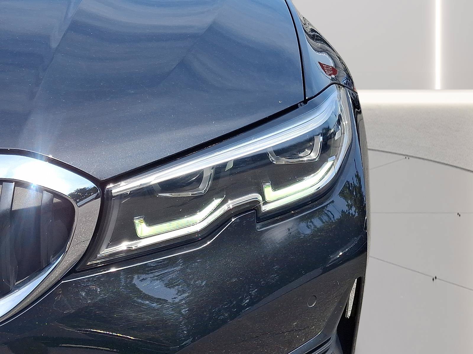 Used 2019 BMW 330i xDrive Sedan w/ Convenience Package AWD/4WD image 27