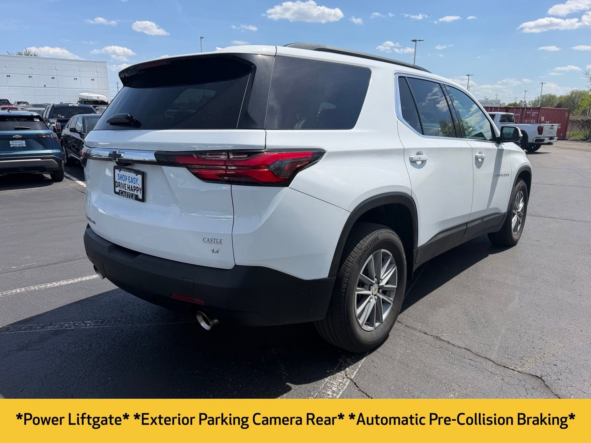Used 2023 Chevrolet Traverse LT w/ Rear Camera Mirror Package AWD/4WD image 8