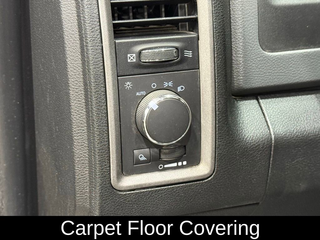 Used 2016 RAM 2500 Tradesman w/ Chrome Appearance Group image 17