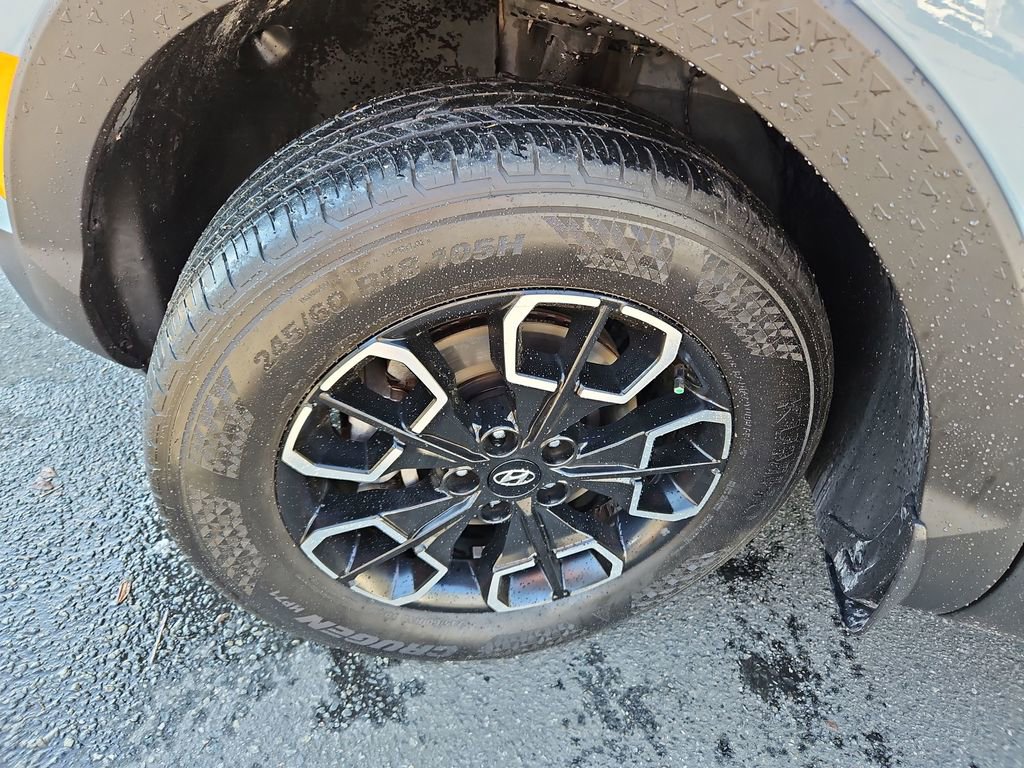 Used 2022 Hyundai Santa Cruz SEL Premium image 33