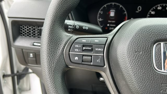 Used 2023 Honda CR-V LX image 12