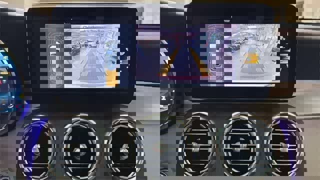 Used 2022 Mercedes-Benz GLC 300 4MATIC image 21