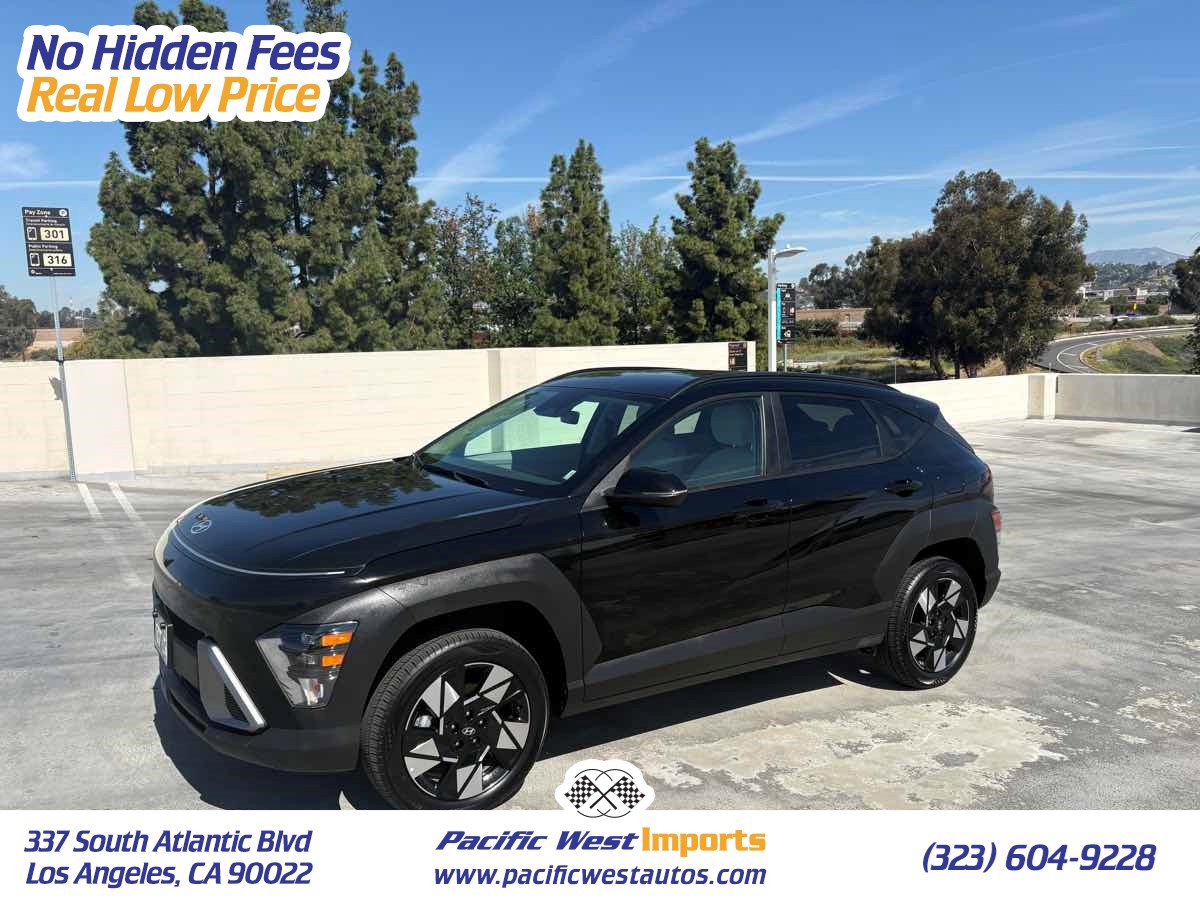 Used 2025 Hyundai Kona SEL image 1