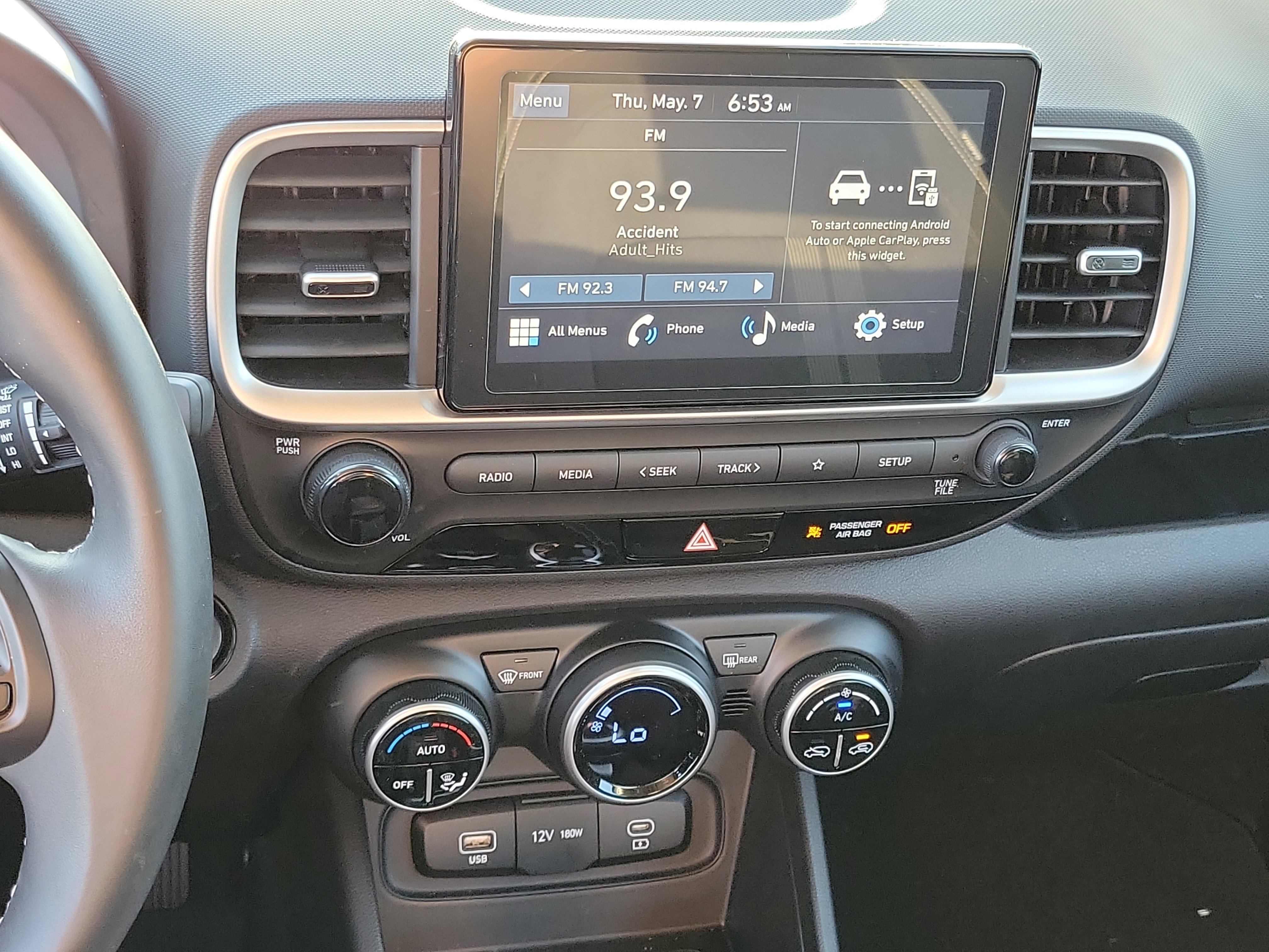 Certified 2025 Hyundai Venue SEL FWD image 13