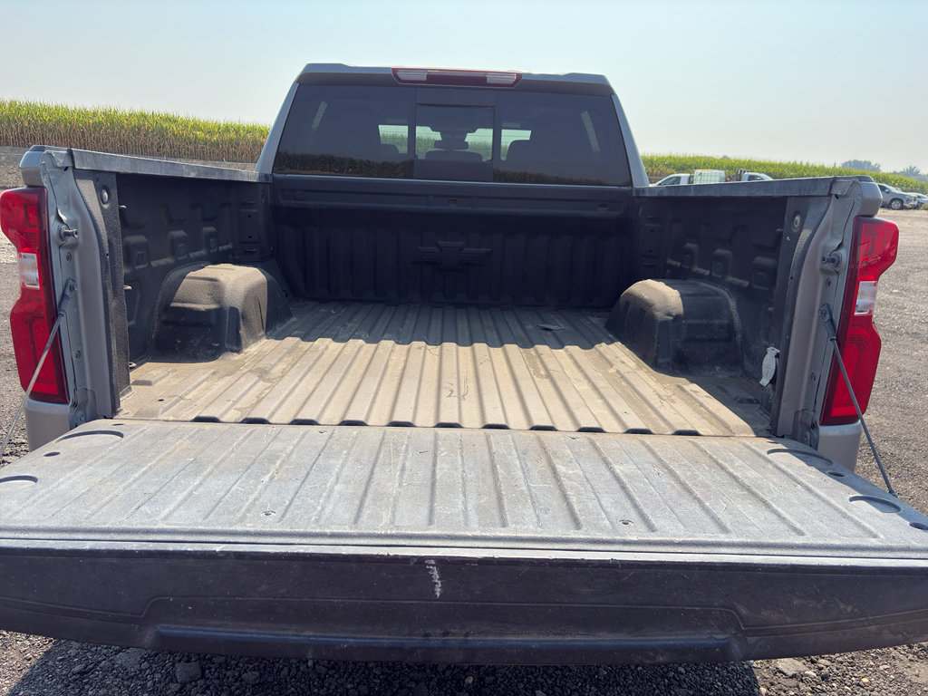 Used 2024 Chevrolet Silverado 1500 LT Trail Boss w/ Convenience Package II AWD/4WD image 26