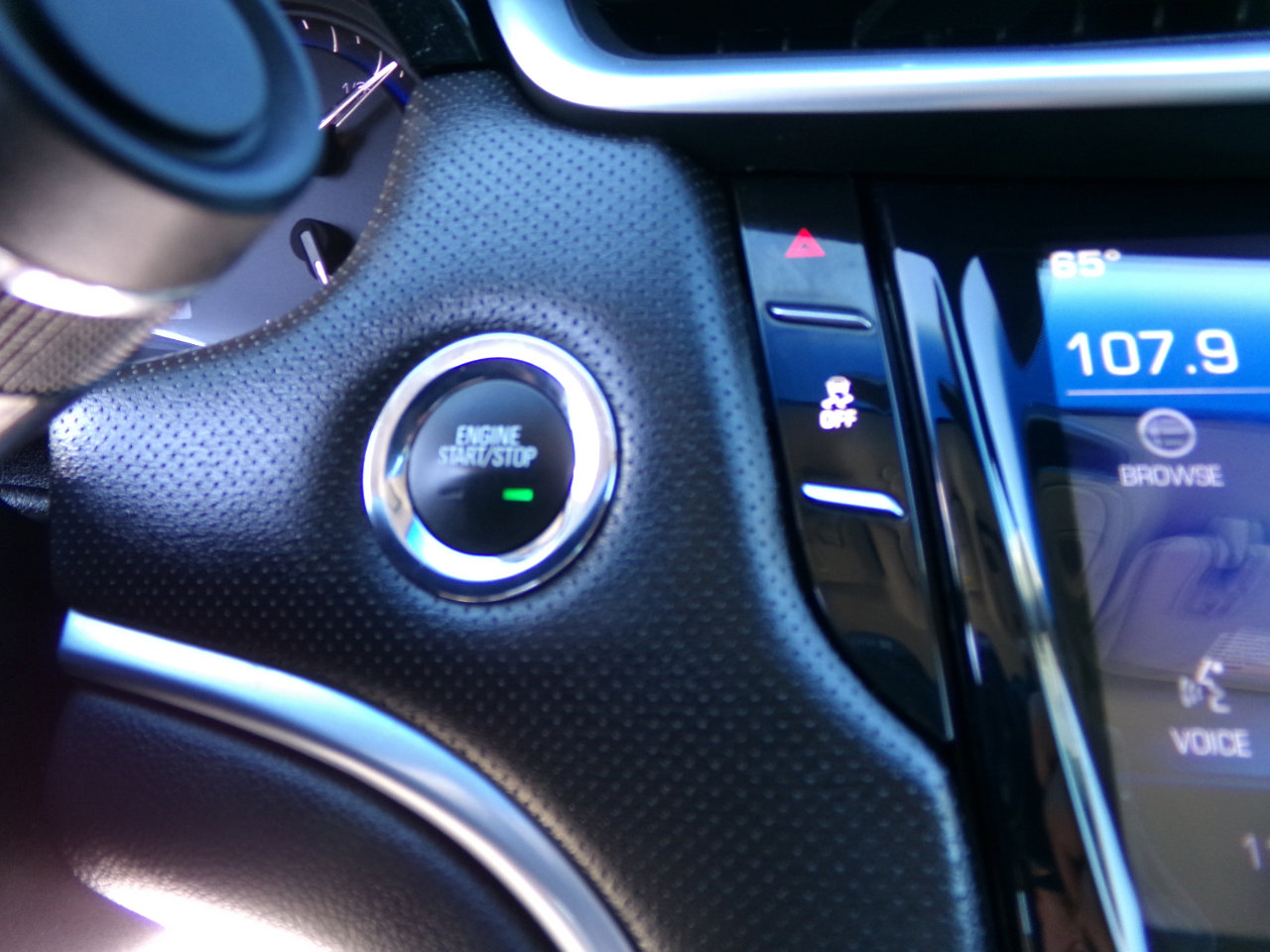 Used 2014 Cadillac XTS Luxury image 16