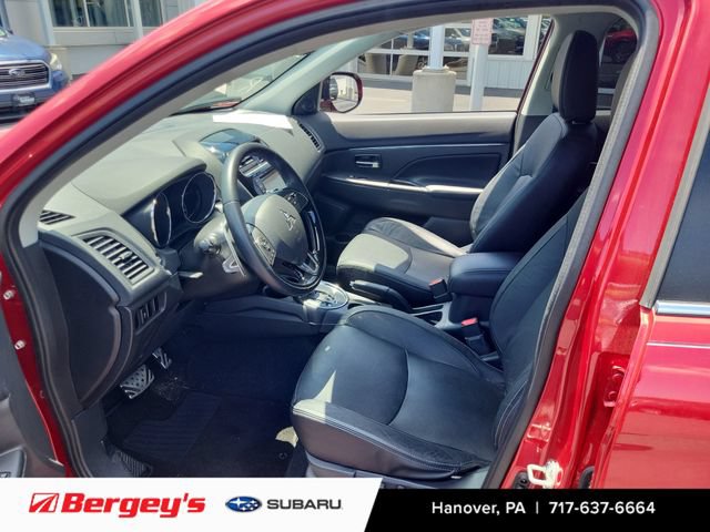Used 2017 Mitsubishi Outlander Sport SEL AWD/4WD image 8