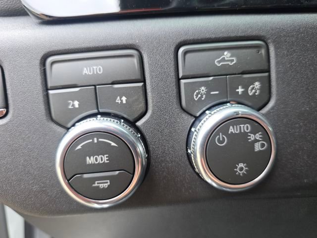 New 2026 GMC Sierra 1500 SLE image 27