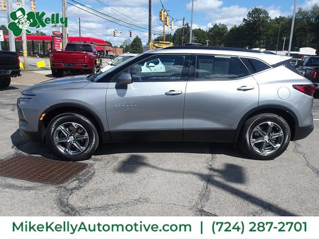 Used 2024 Chevrolet Blazer LT w/ Convenience Package AWD/4WD image 4