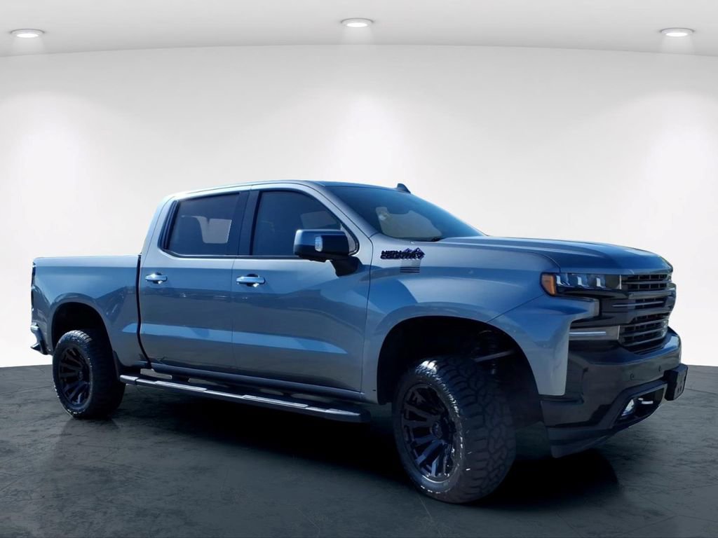 Used 2019 Chevrolet Silverado 1500 High Country w/ Technology Package AWD/4WD image 4