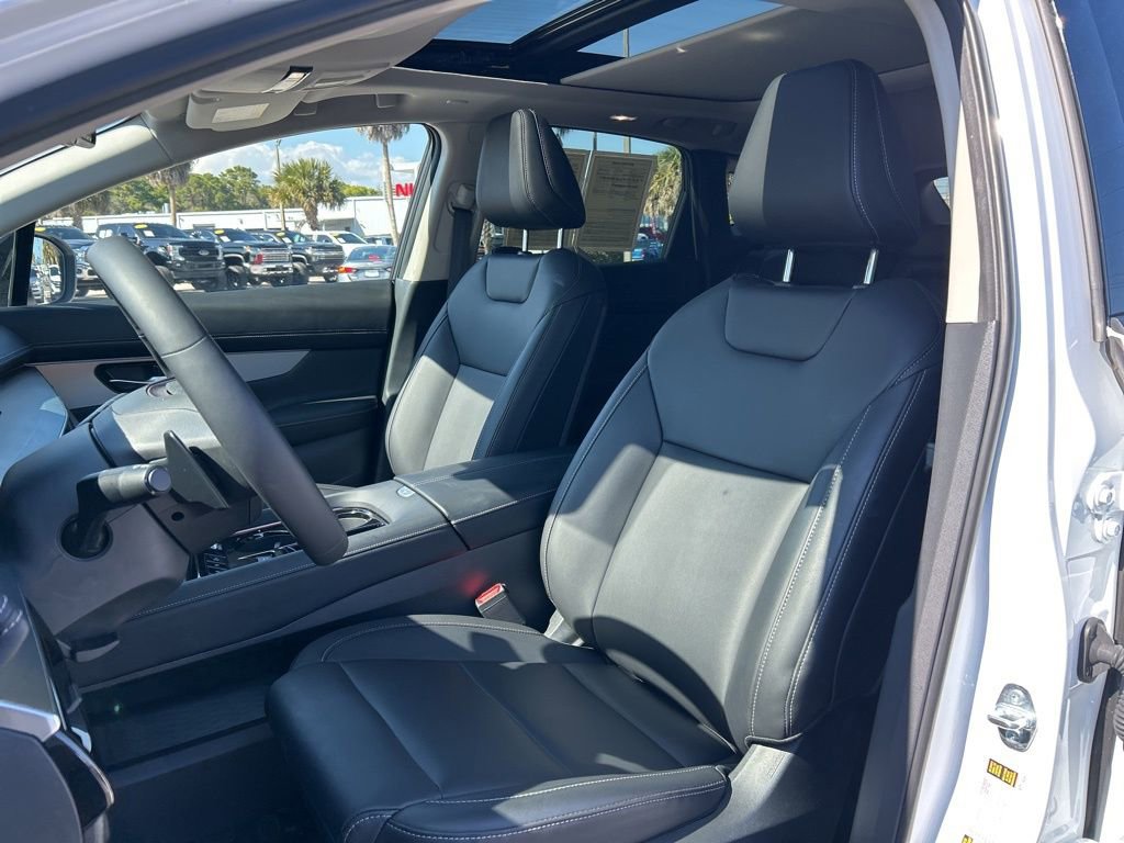 Certified 2025 Nissan Murano SL AWD/4WD image 21