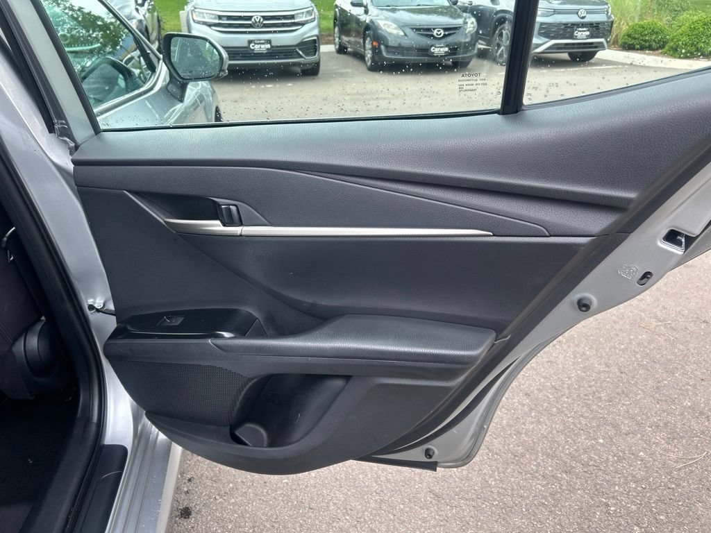 Used 2025 Toyota Camry LE FWD image 12