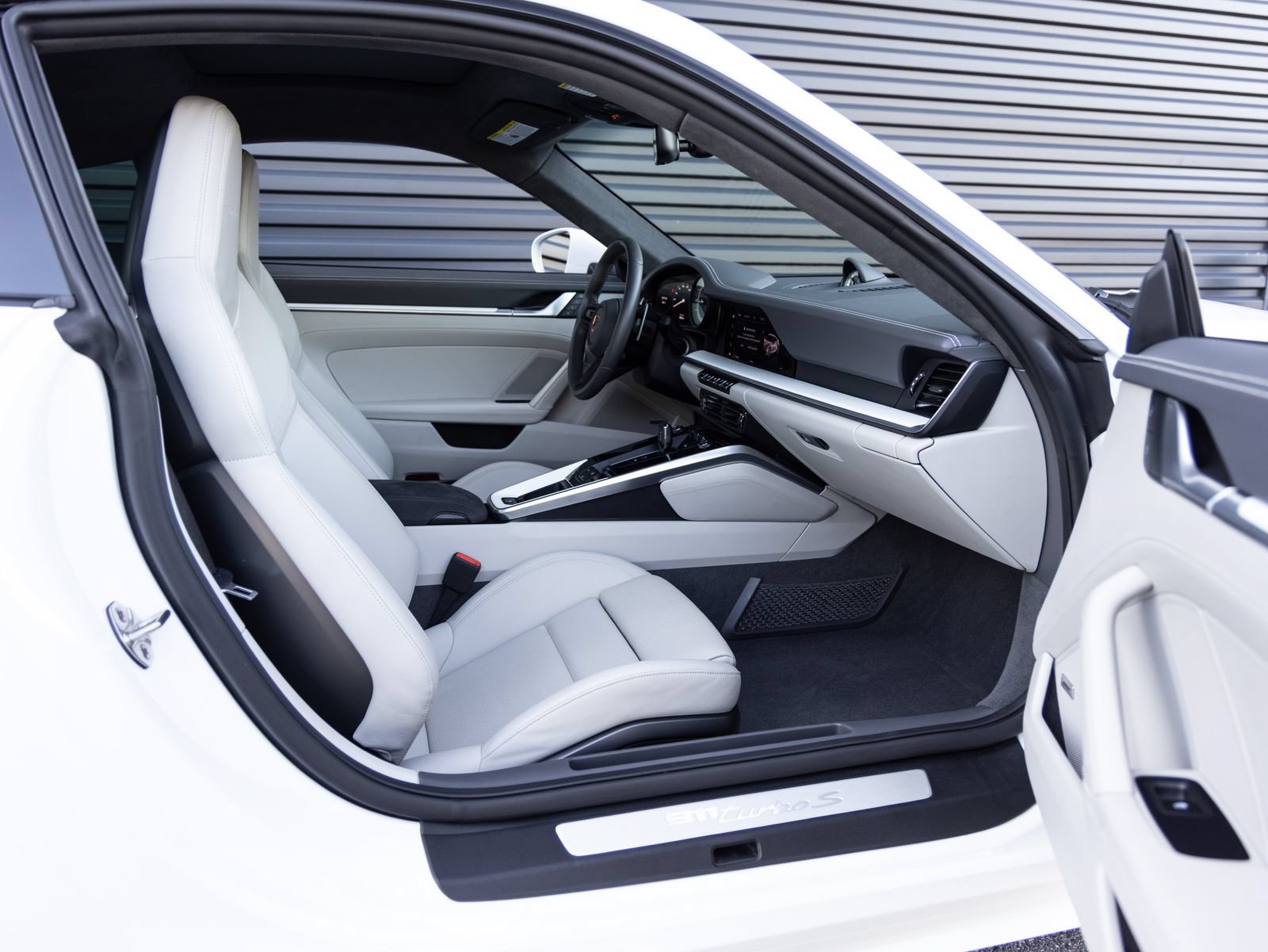 Certified 2023 Porsche 911 Turbo S AWD/4WD image 29