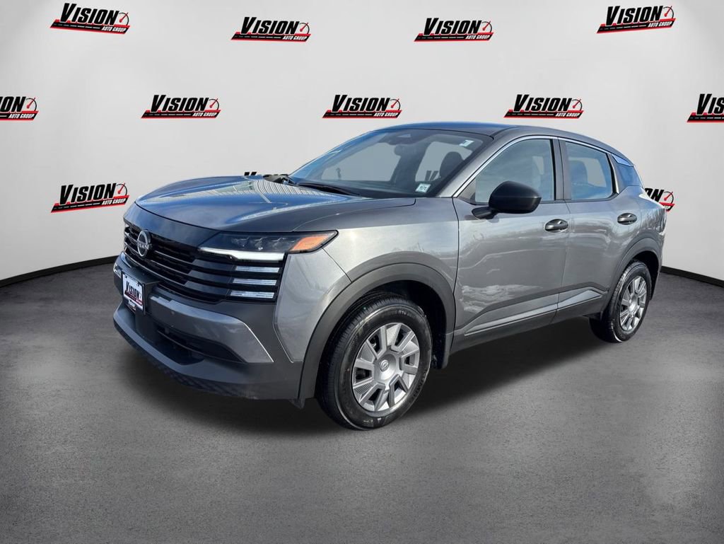 Used 2025 Nissan Kicks S image 1