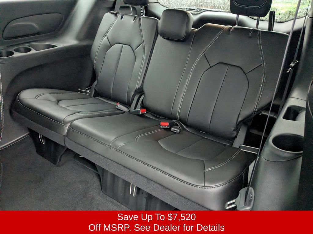 New 2026 Chrysler Voyager LX FWD image 25
