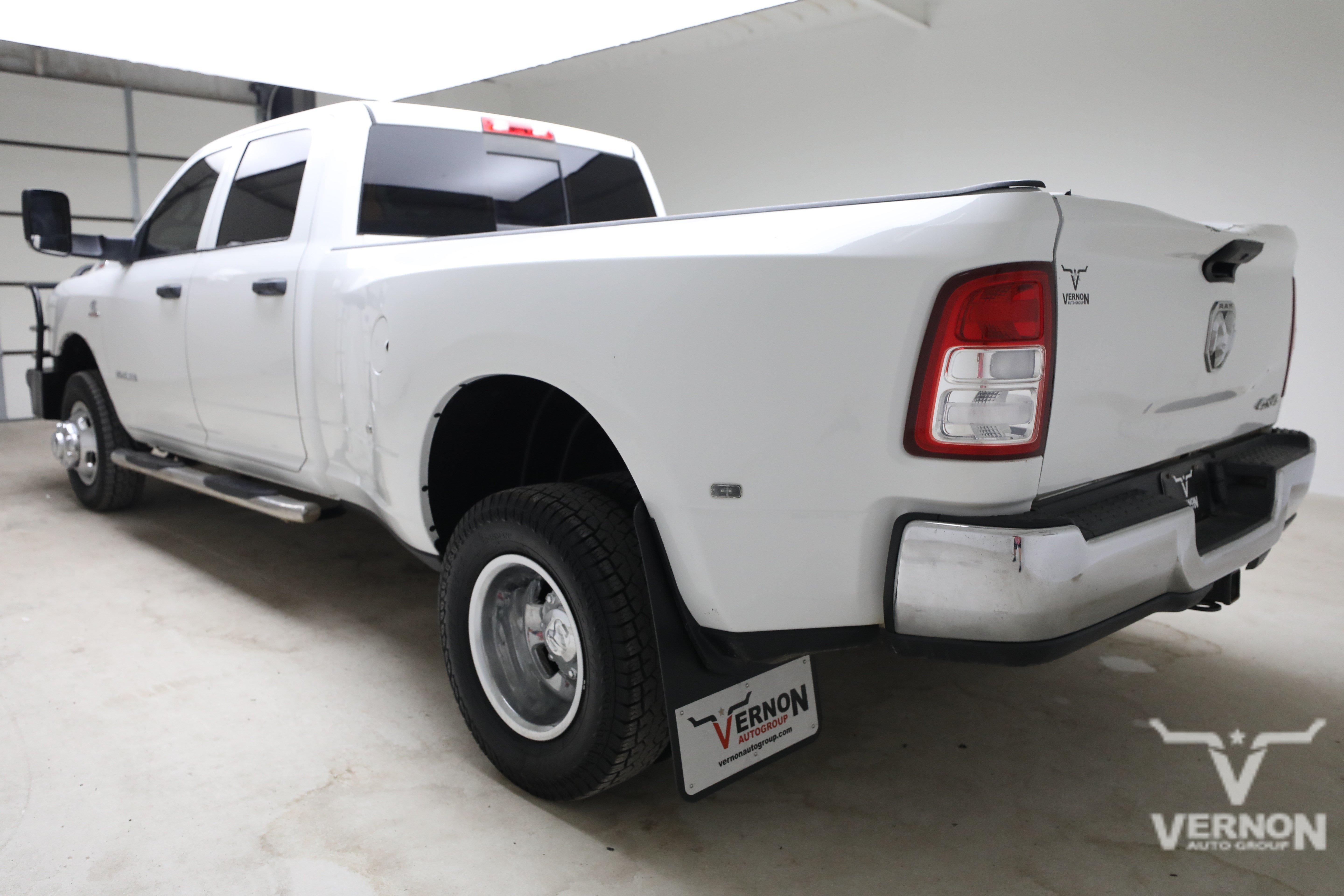 Used 2019 RAM 3500 Tradesman AWD/4WD image 3