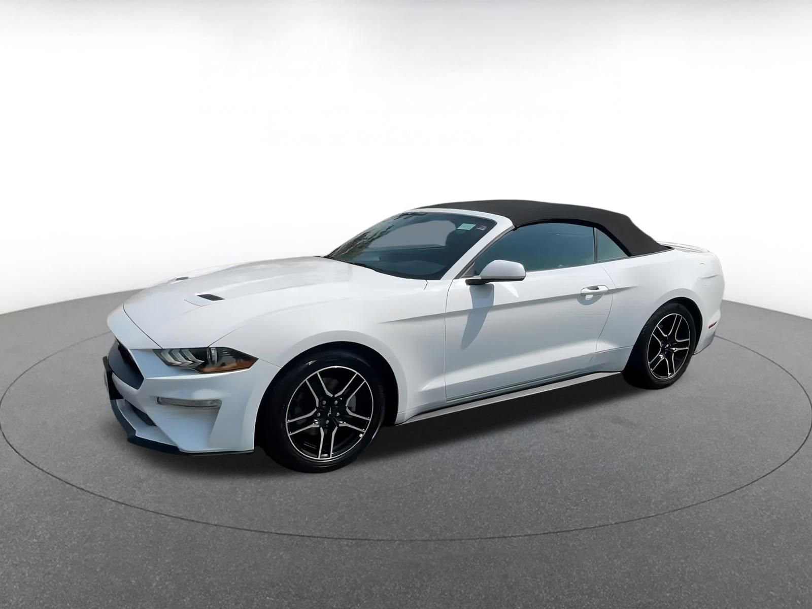 Used 2023 Ford Mustang Premium image 8