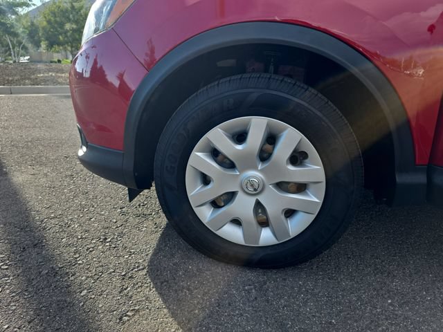 Used 2018 Nissan Rogue Sport S FWD image 10