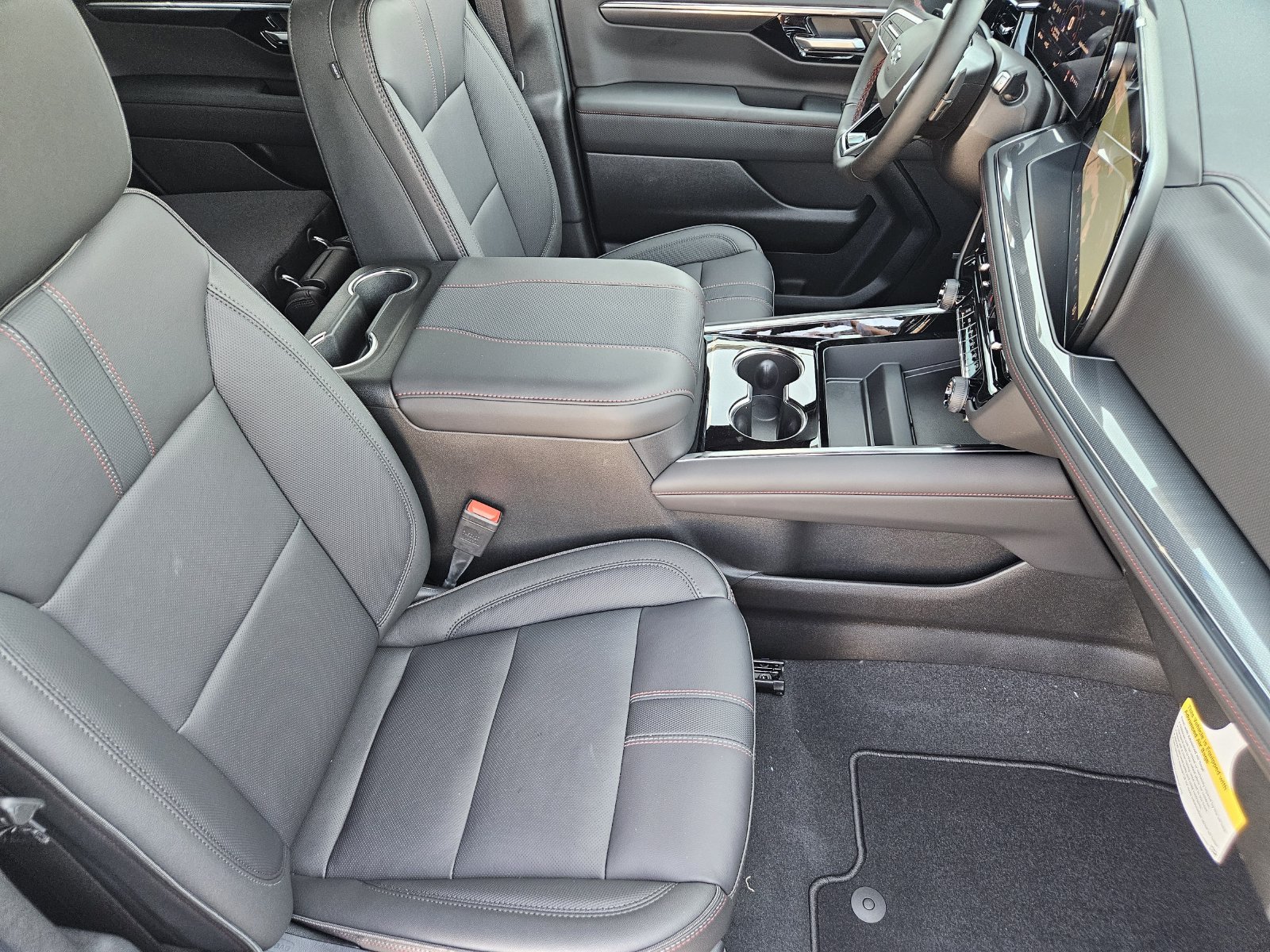 New 2026 Chevrolet Tahoe RST w/ Comfort Package AWD/4WD image 16