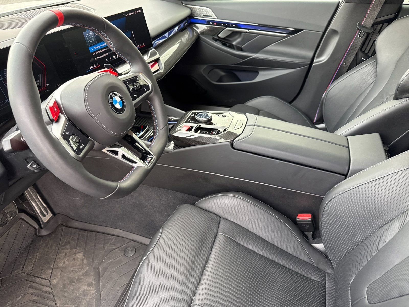 Used 2025 BMW M5 Touring image 9