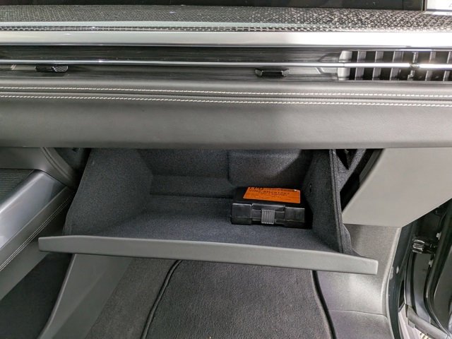 Used 2025 Cadillac Escalade V w/ LPO, ONYX Package image 41